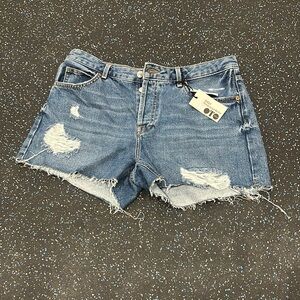 NWT Topshop Ashley Ultimate Vintage Mid-Rise Denim Blue Distressed Women Shorts
